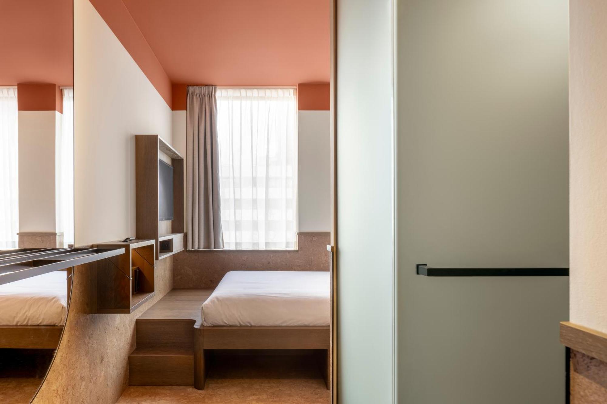 The Usual Rotterdam Hotel Екстериор снимка